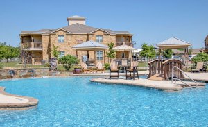 CrownePointBlvd_WillowParkTX